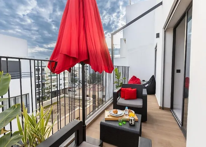 So Chic & Lumineux Appartement Avec Terrasse Ensoleillee Au Coeur De Maarif Quartier Palmier Avec Parking Pres De Tramway Et Restaurants Luigi Casablanca